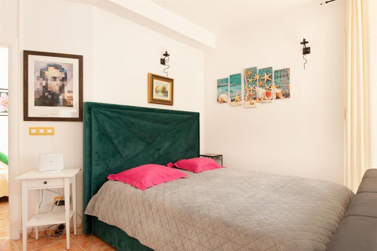 Apartments Gordana Lokva Rogoznica Exteriér fotografie